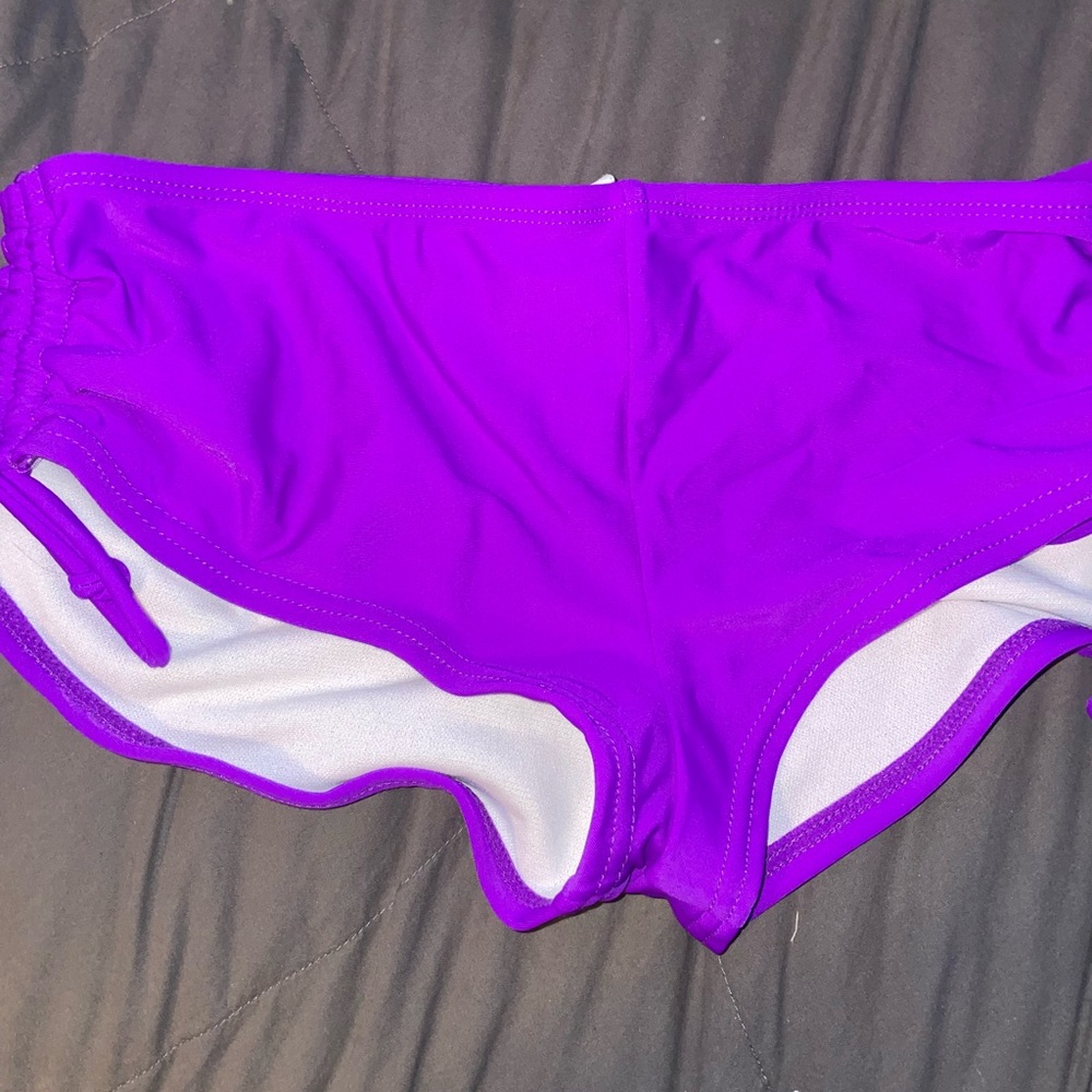 BUNDLE OF SWIMSUITS - Picture 11 of 13